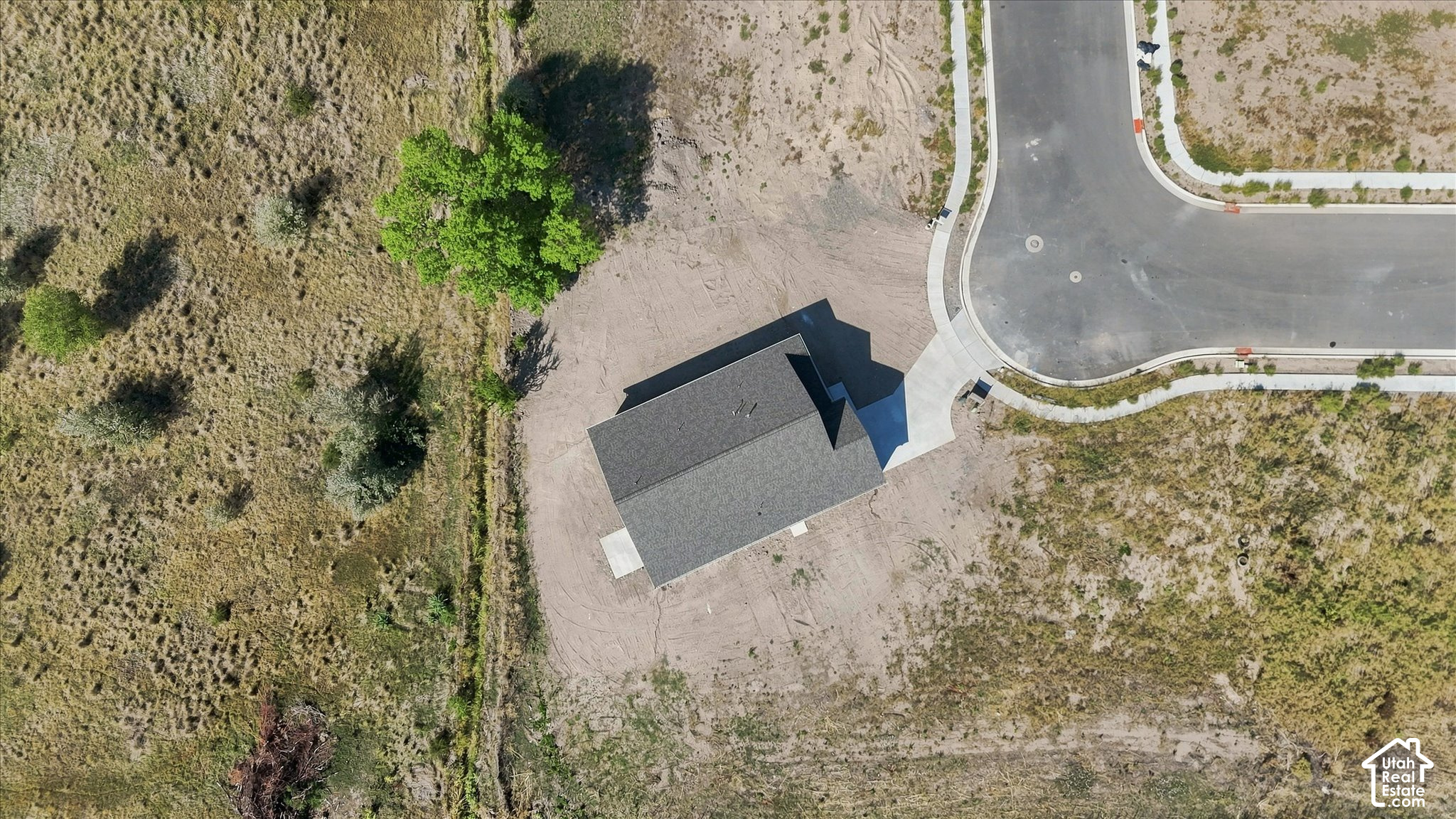main property photo 64