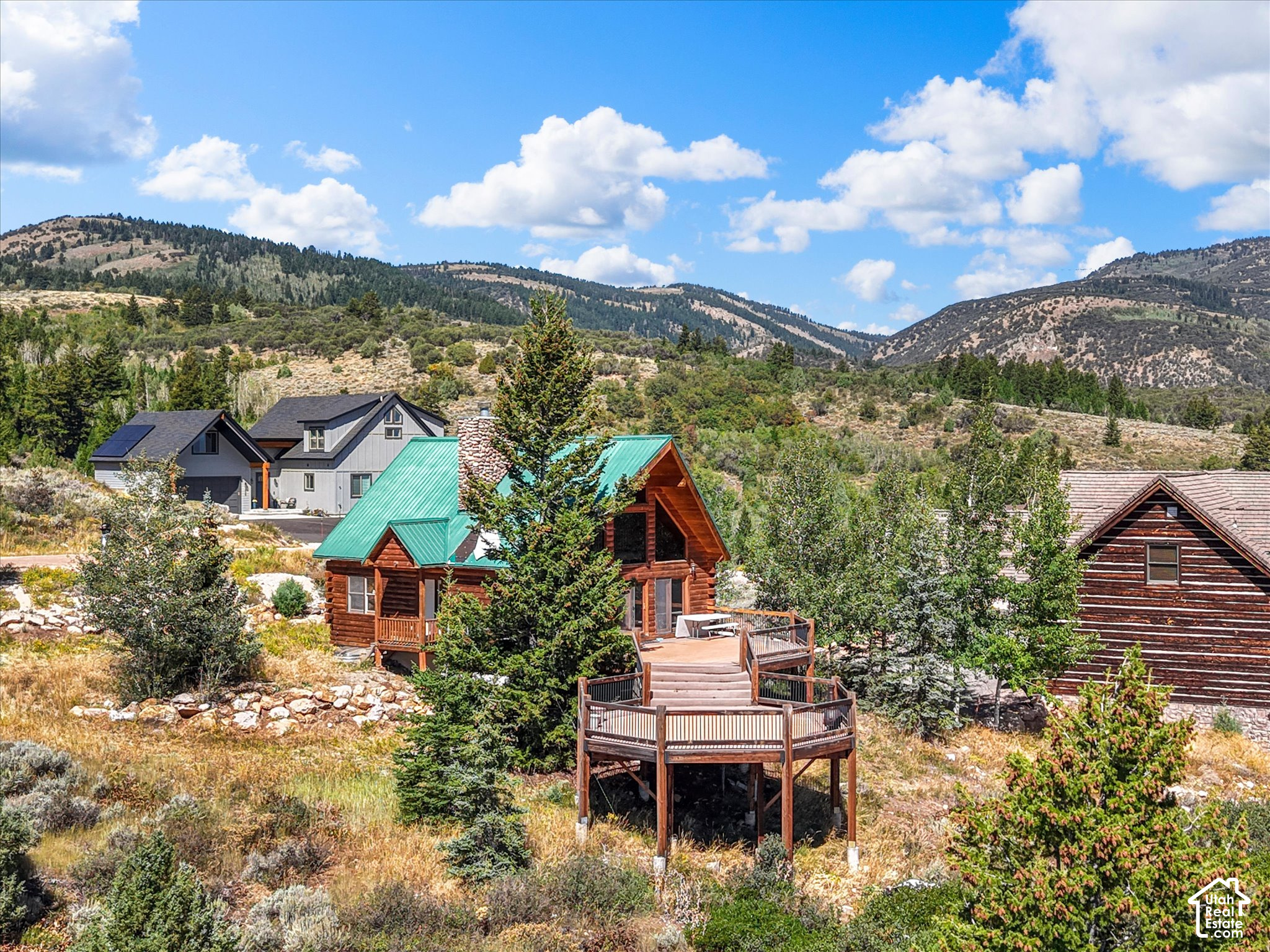 main property photo 28