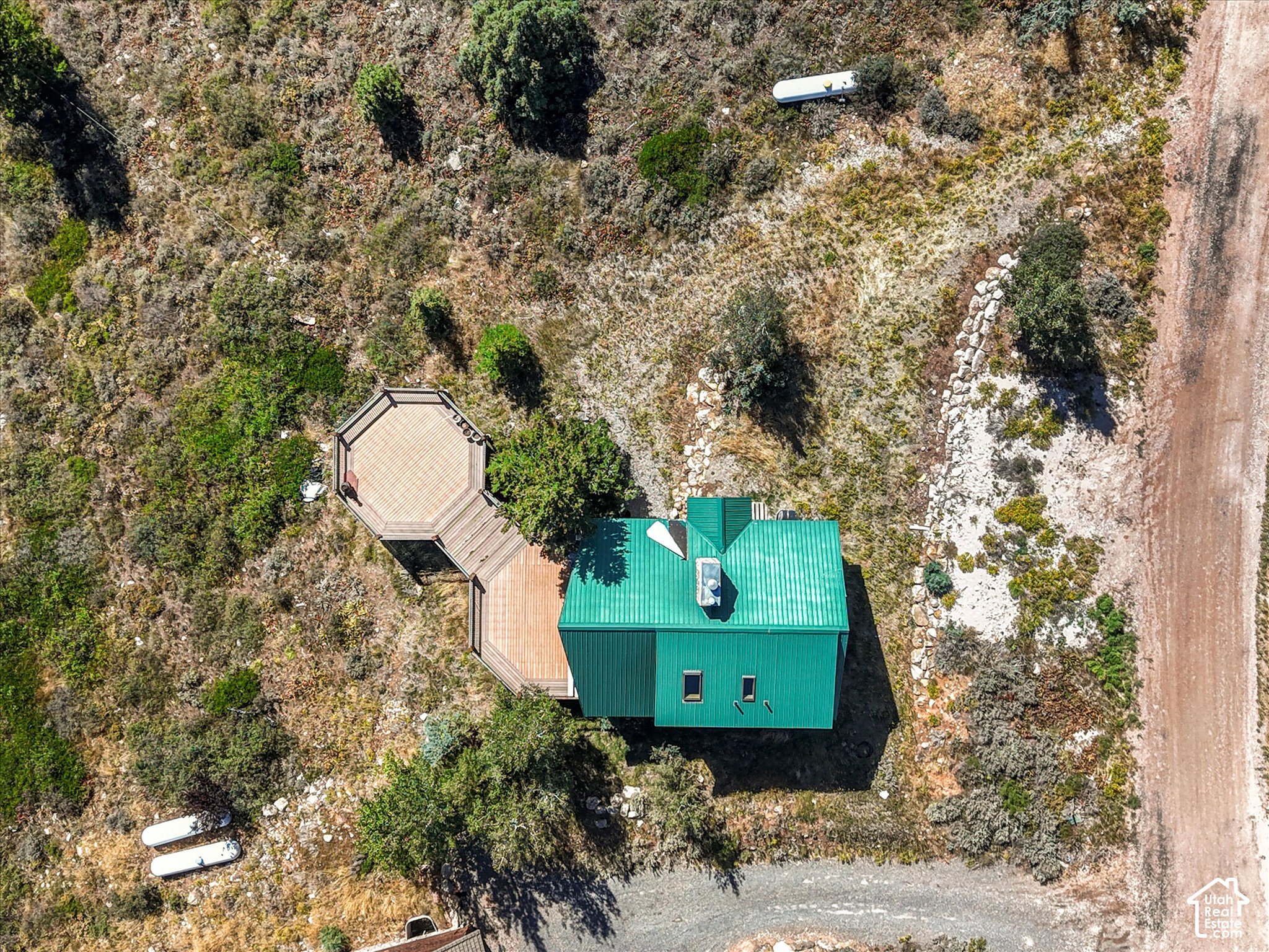 main property photo 29