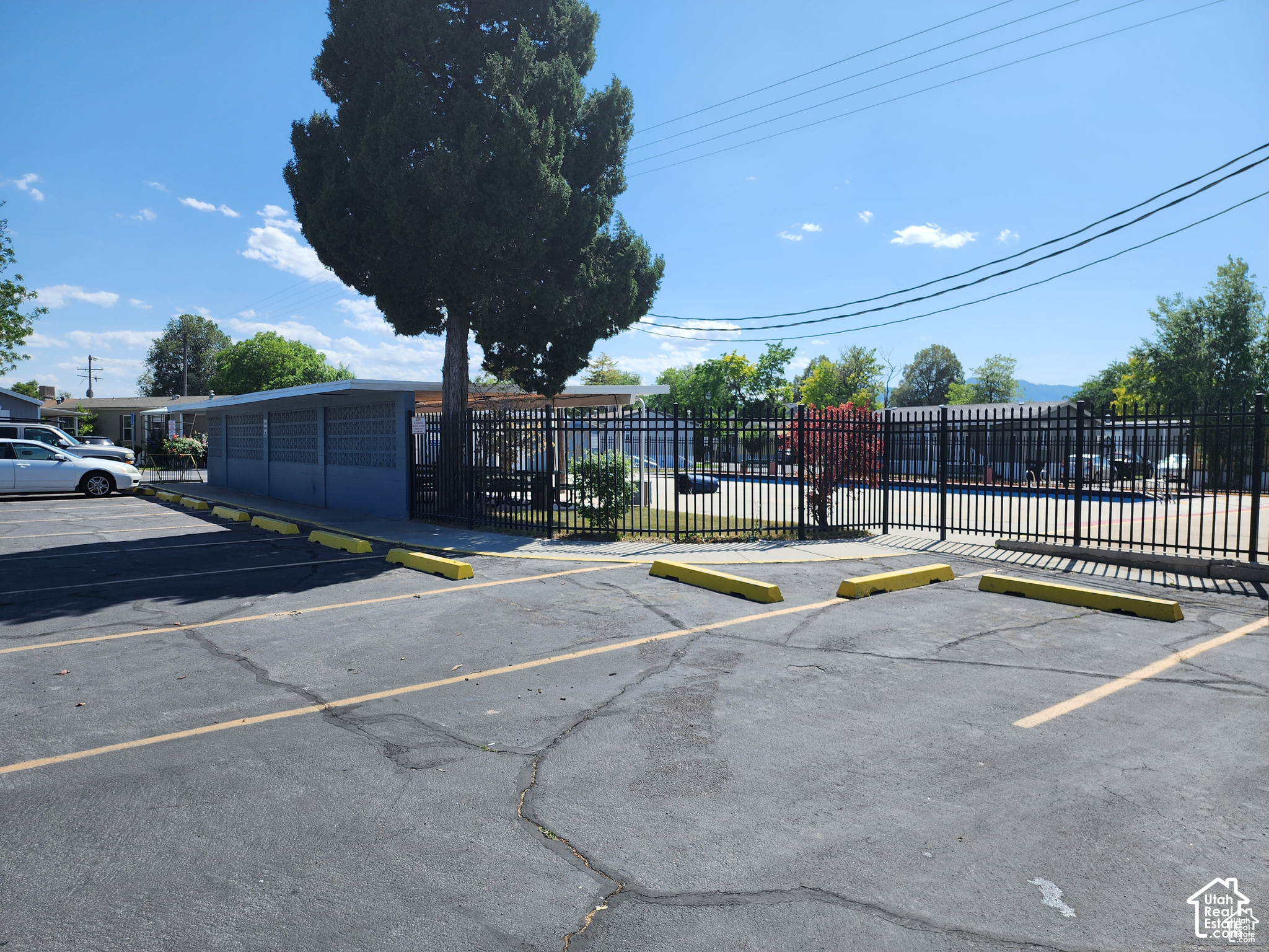 main property photo 13