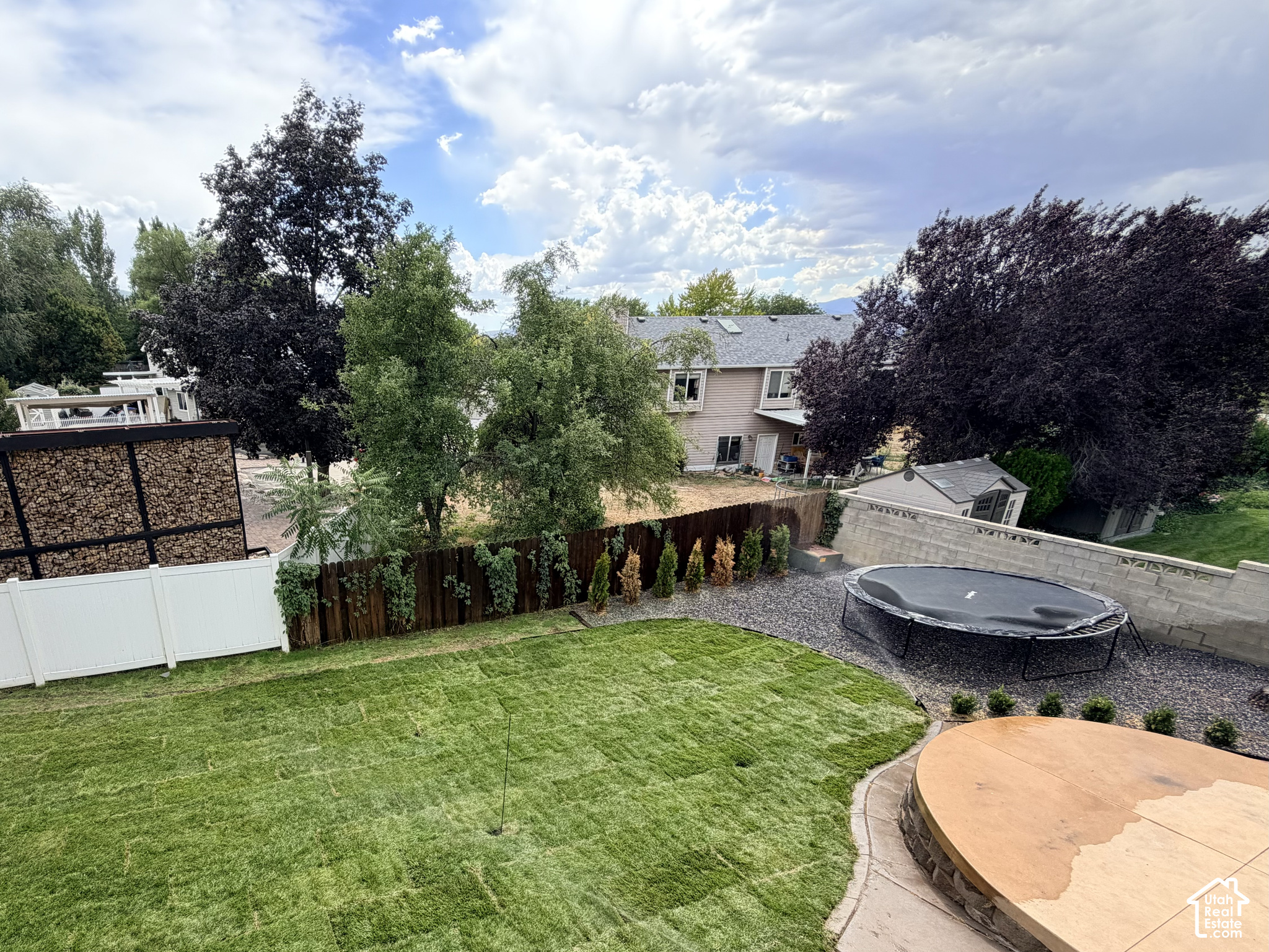 main property photo 30