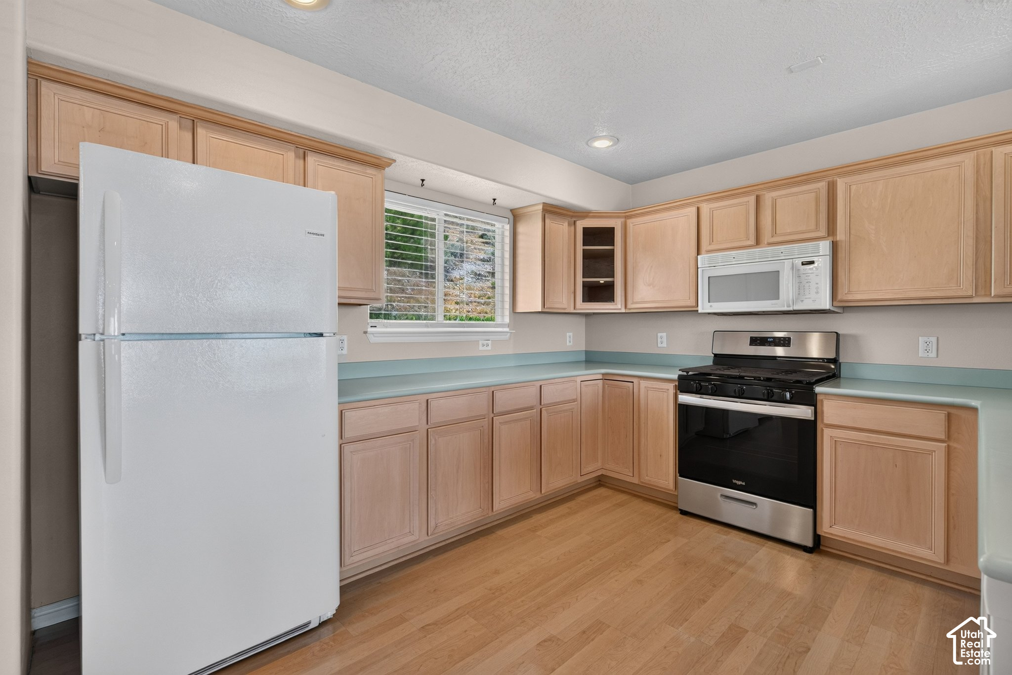 main property photo 18