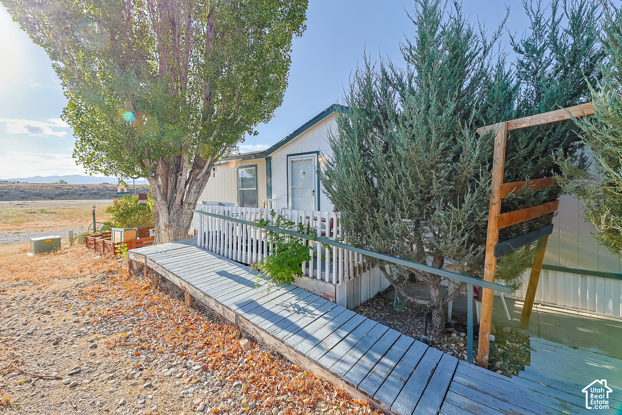 main property photo 27