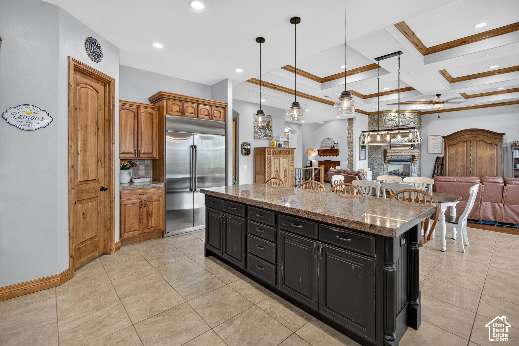 main property photo 17