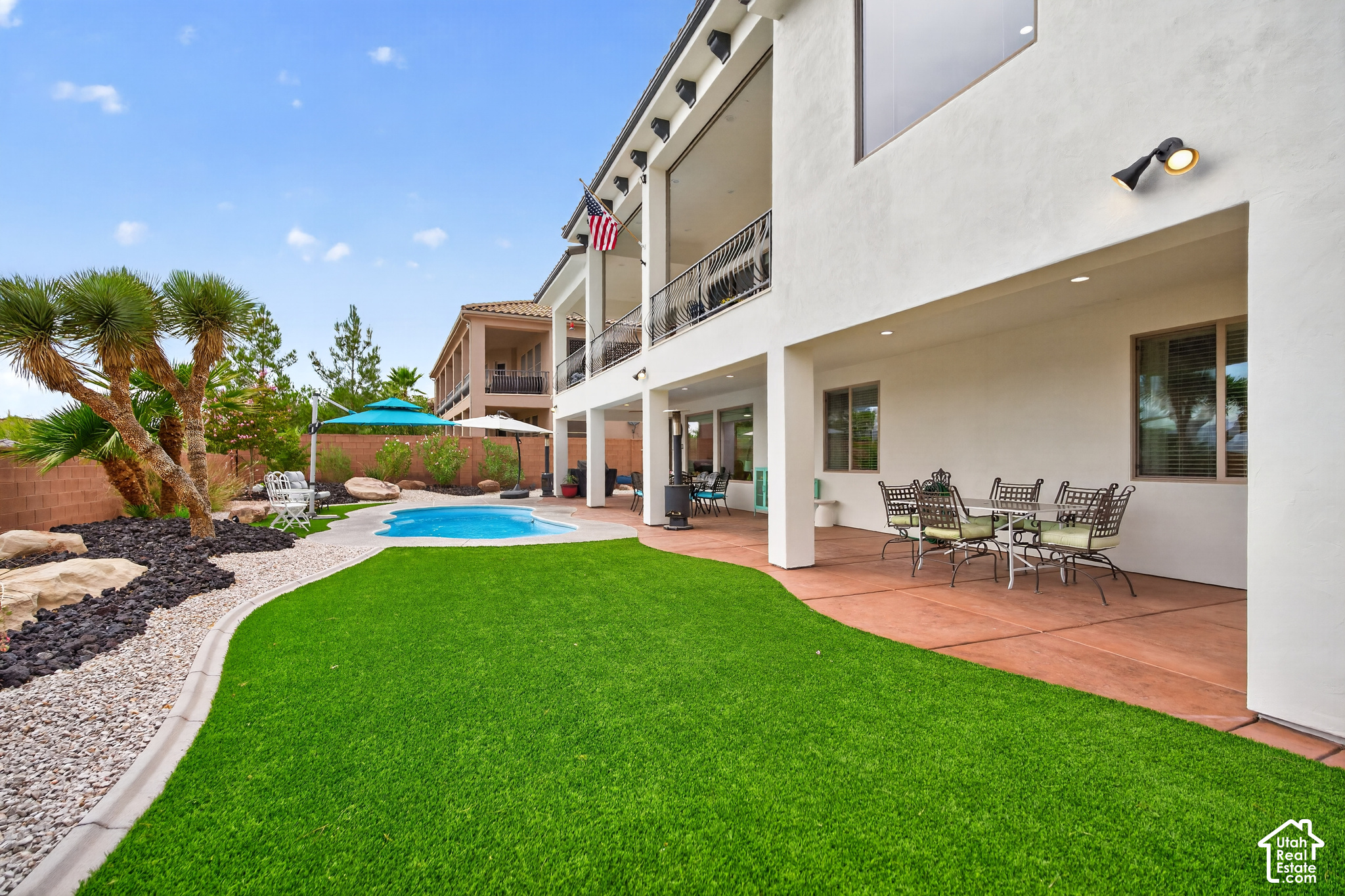 main property photo 38
