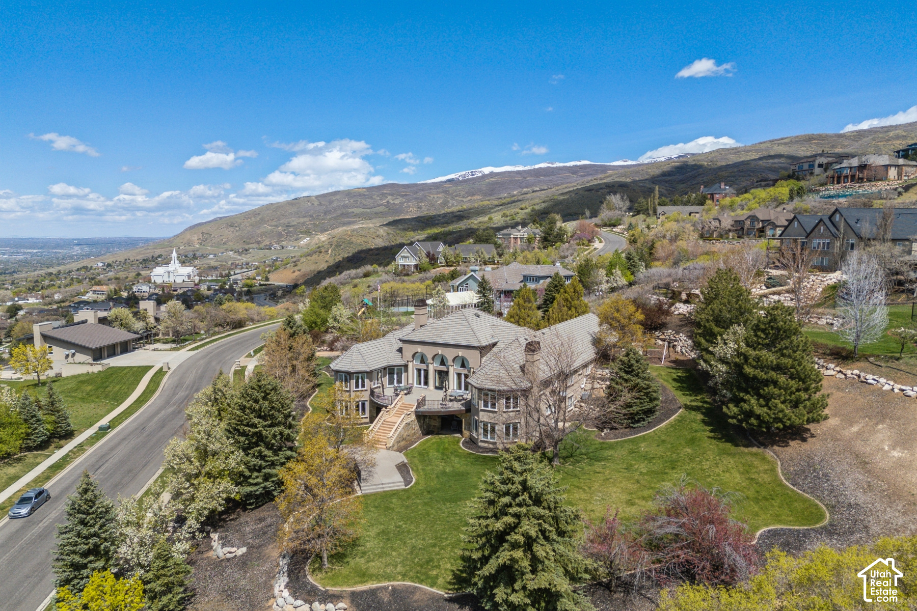main property photo 5