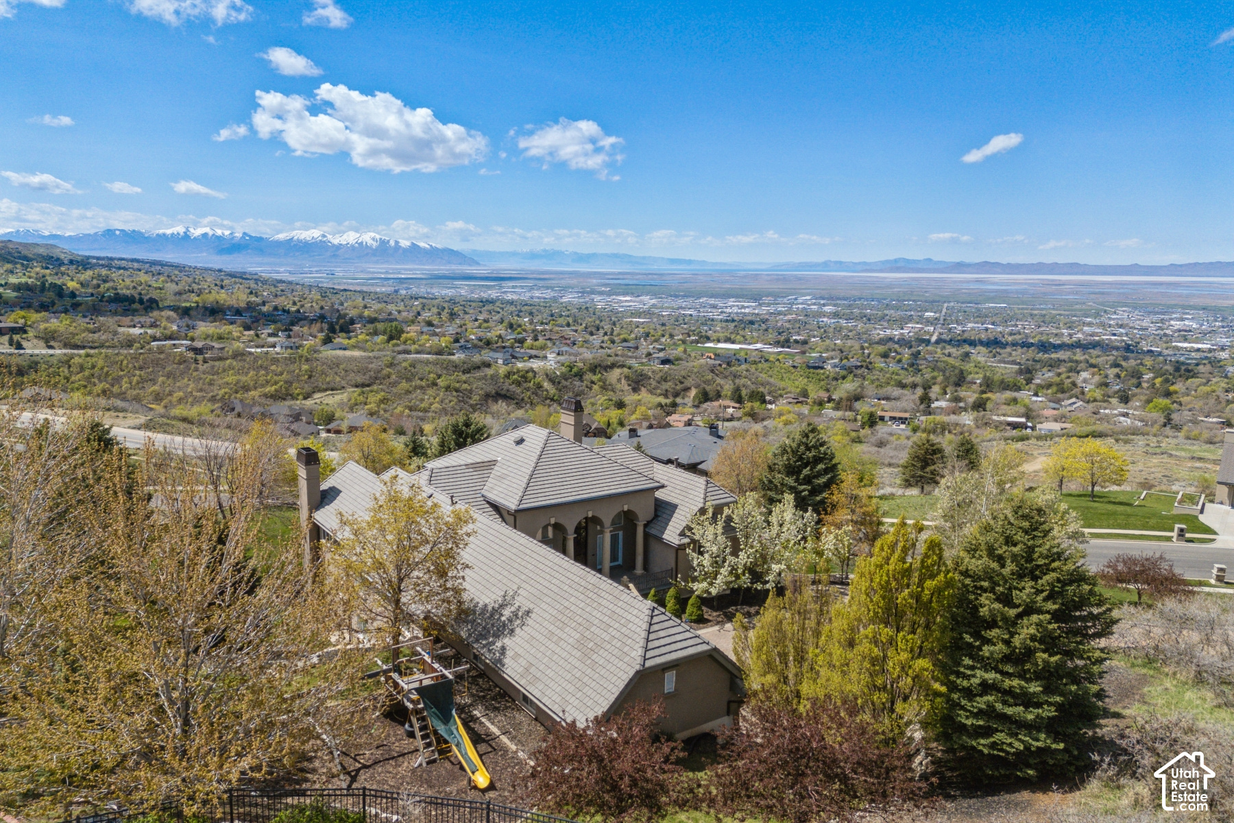 main property photo 7