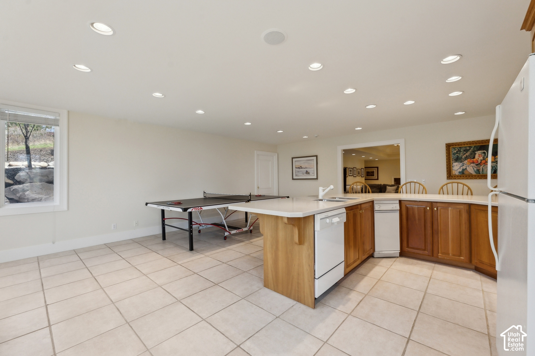 main property photo 78