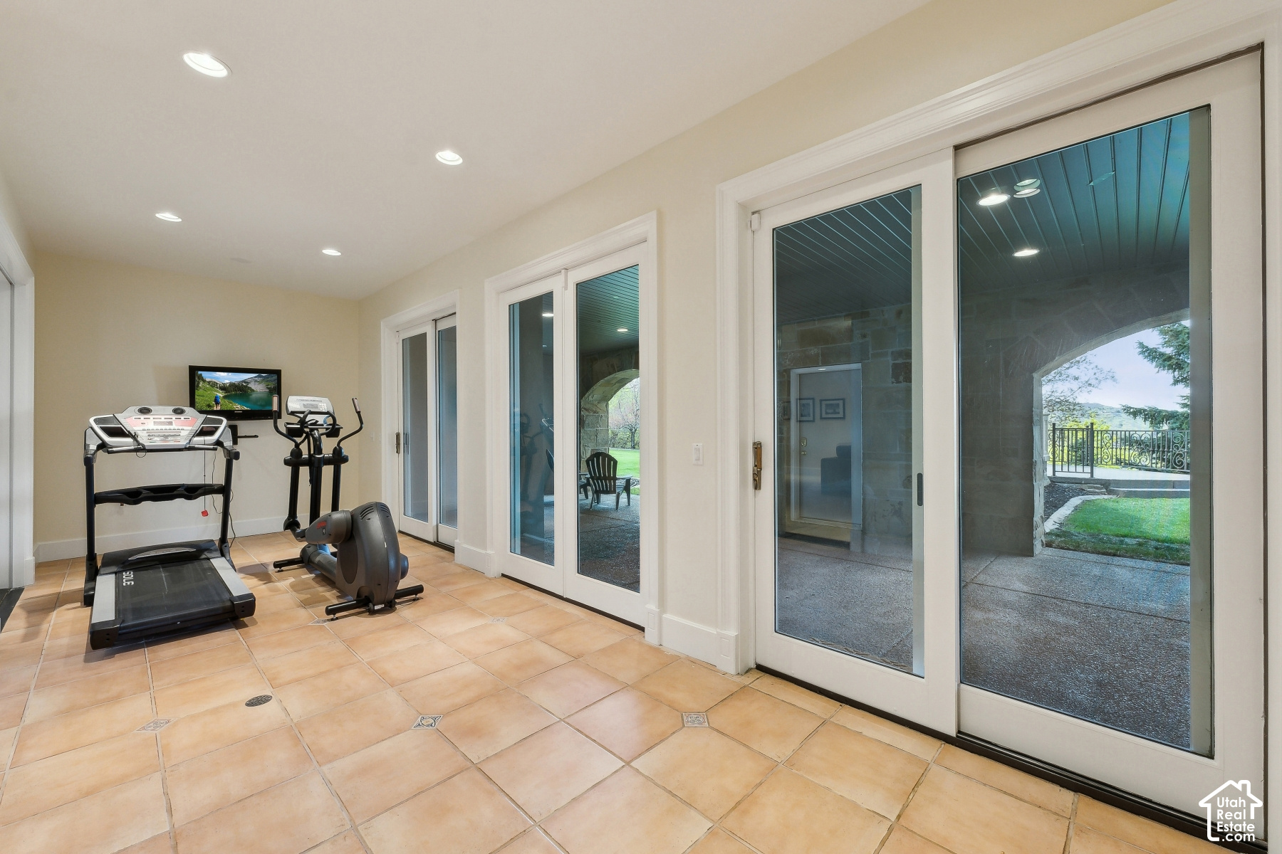 main property photo 84