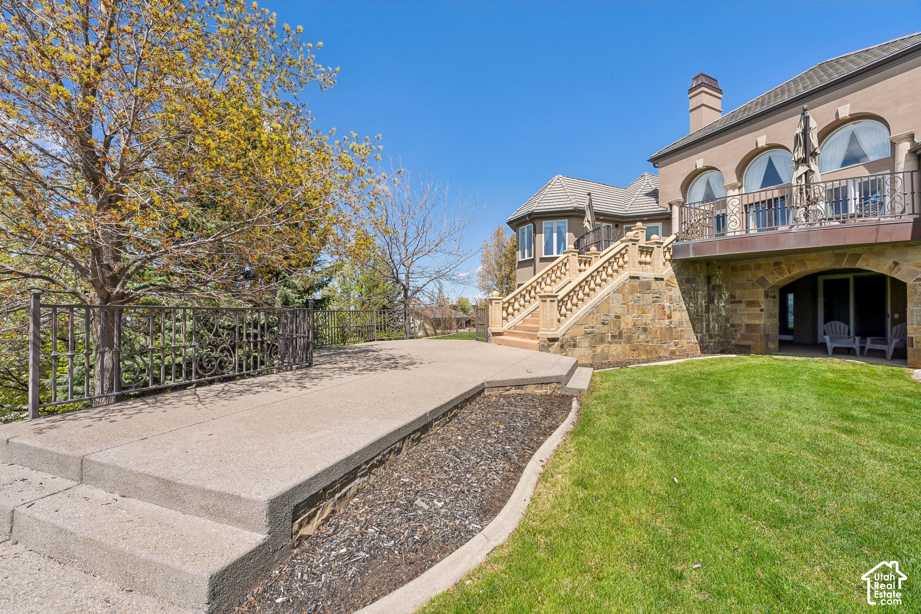 main property photo 94
