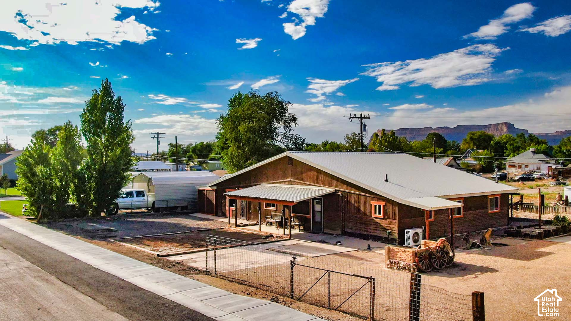 main property photo 4