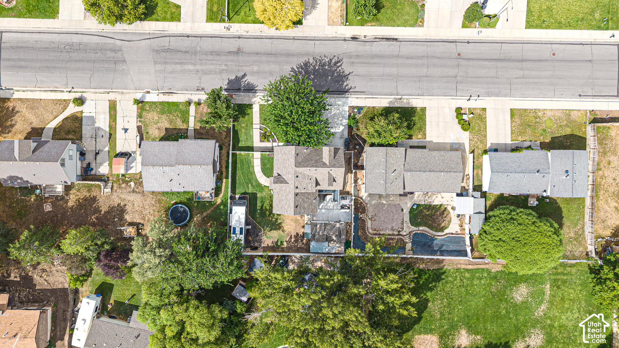 main property photo 36