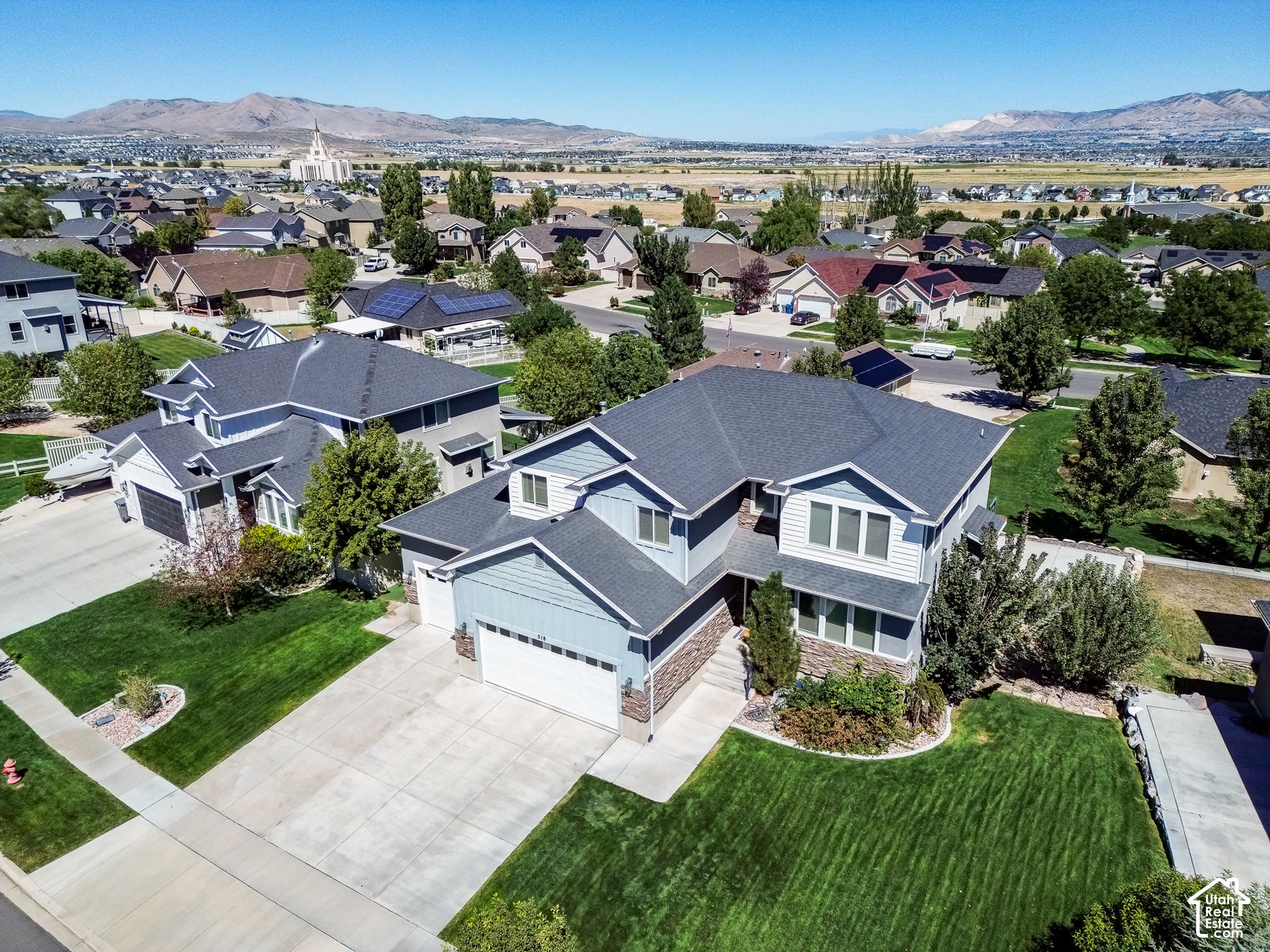 main property photo 24