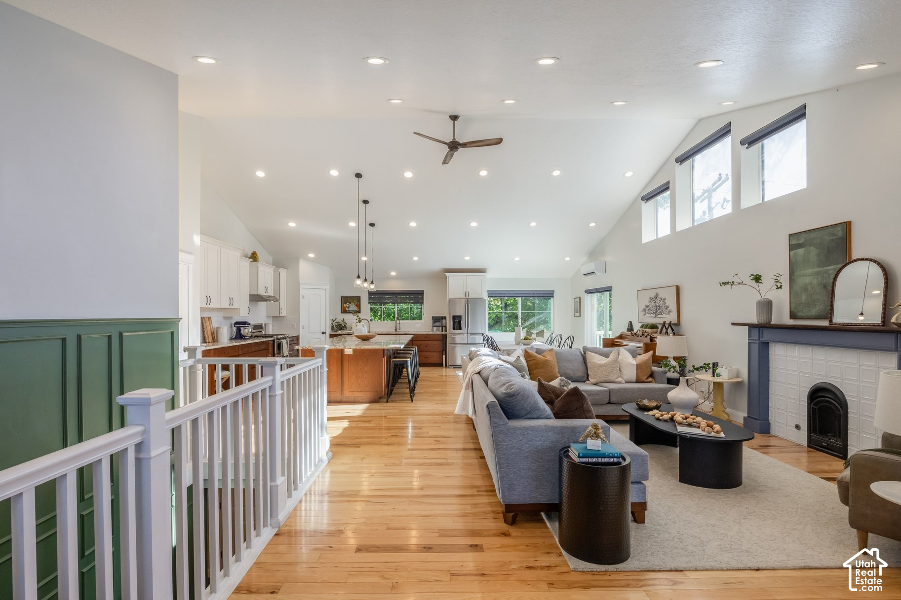 property viewer photo 1