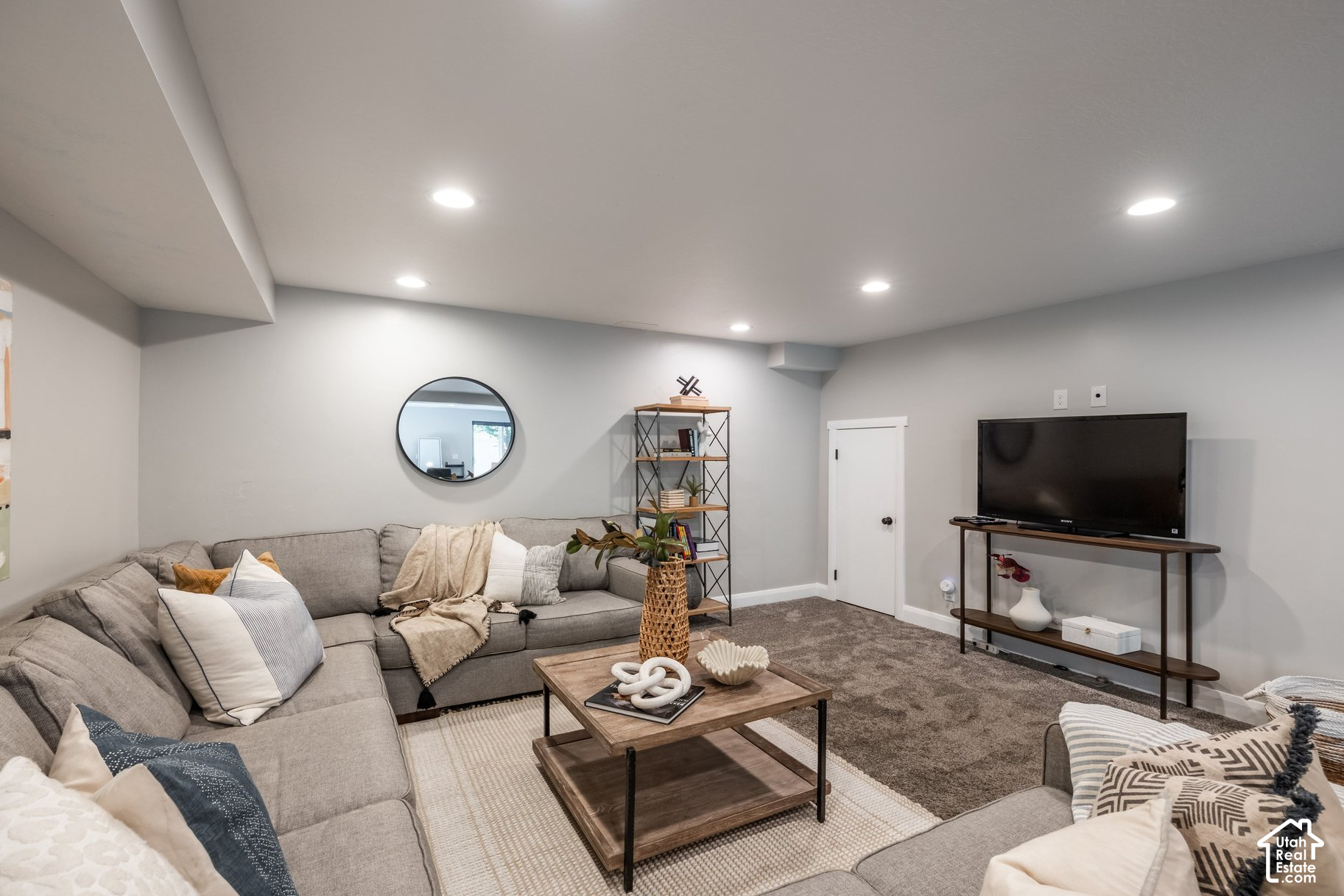 property viewer photo 19