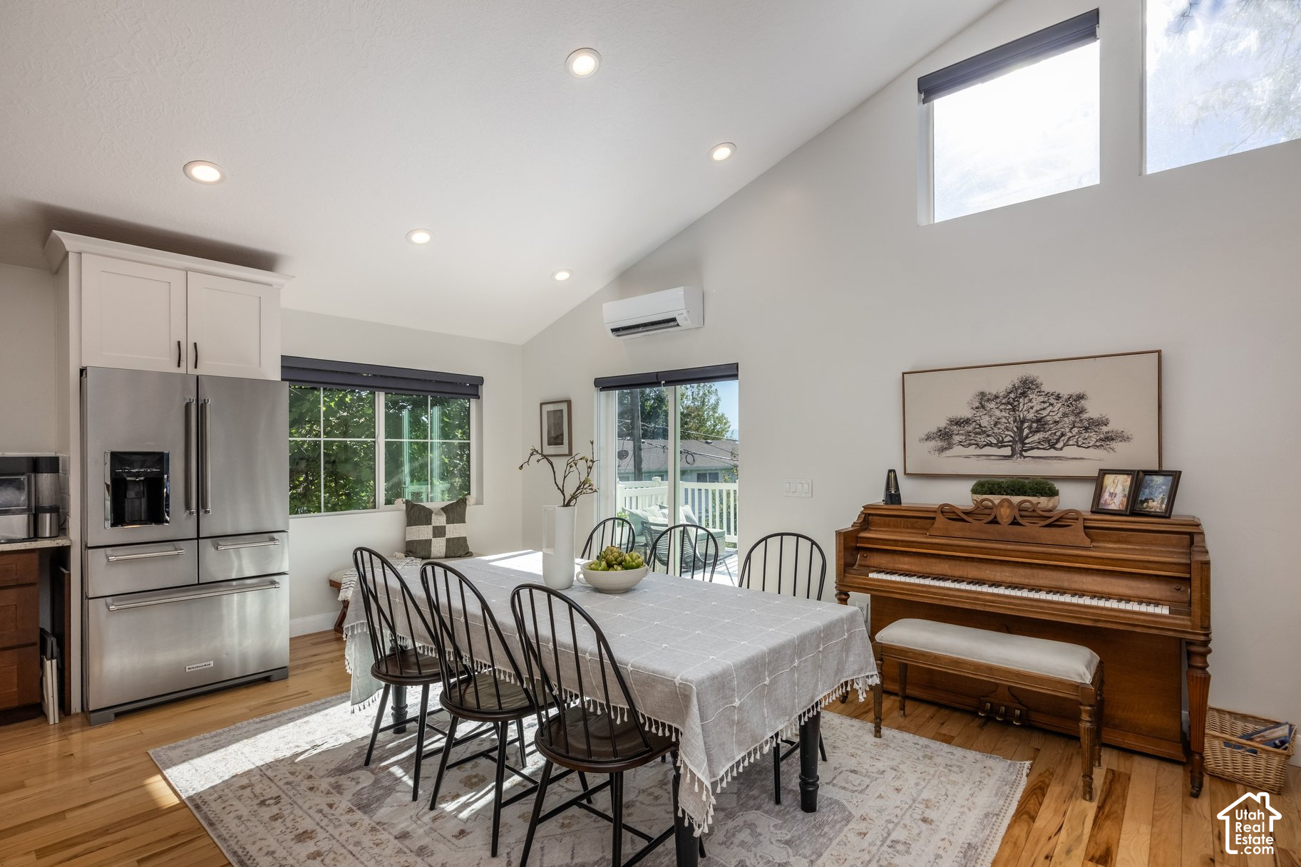 property viewer photo 7
