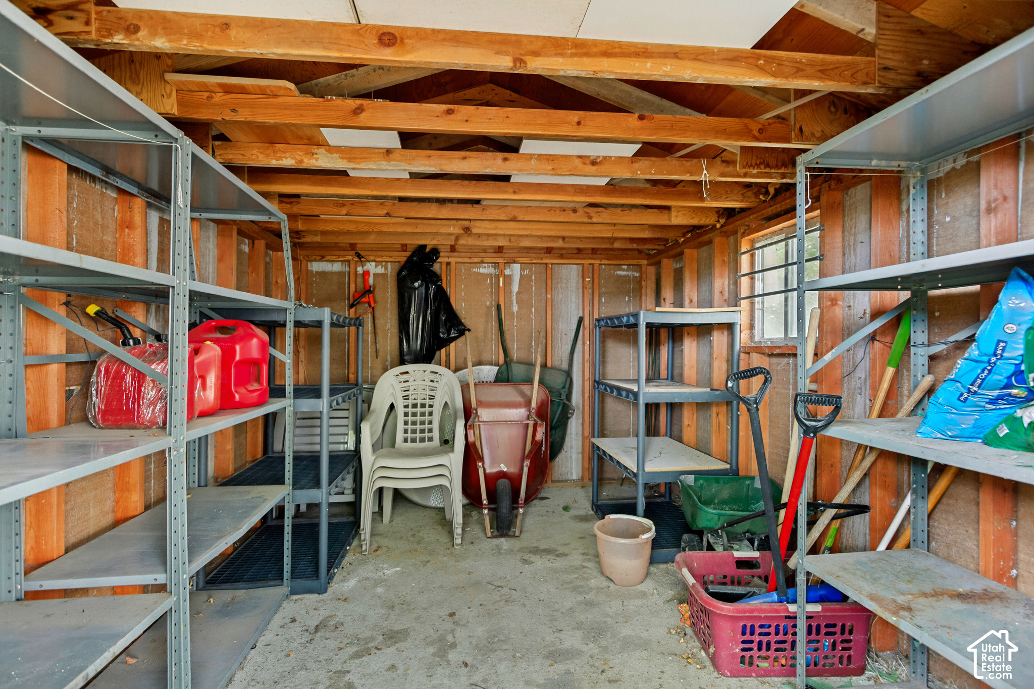 main property photo 50