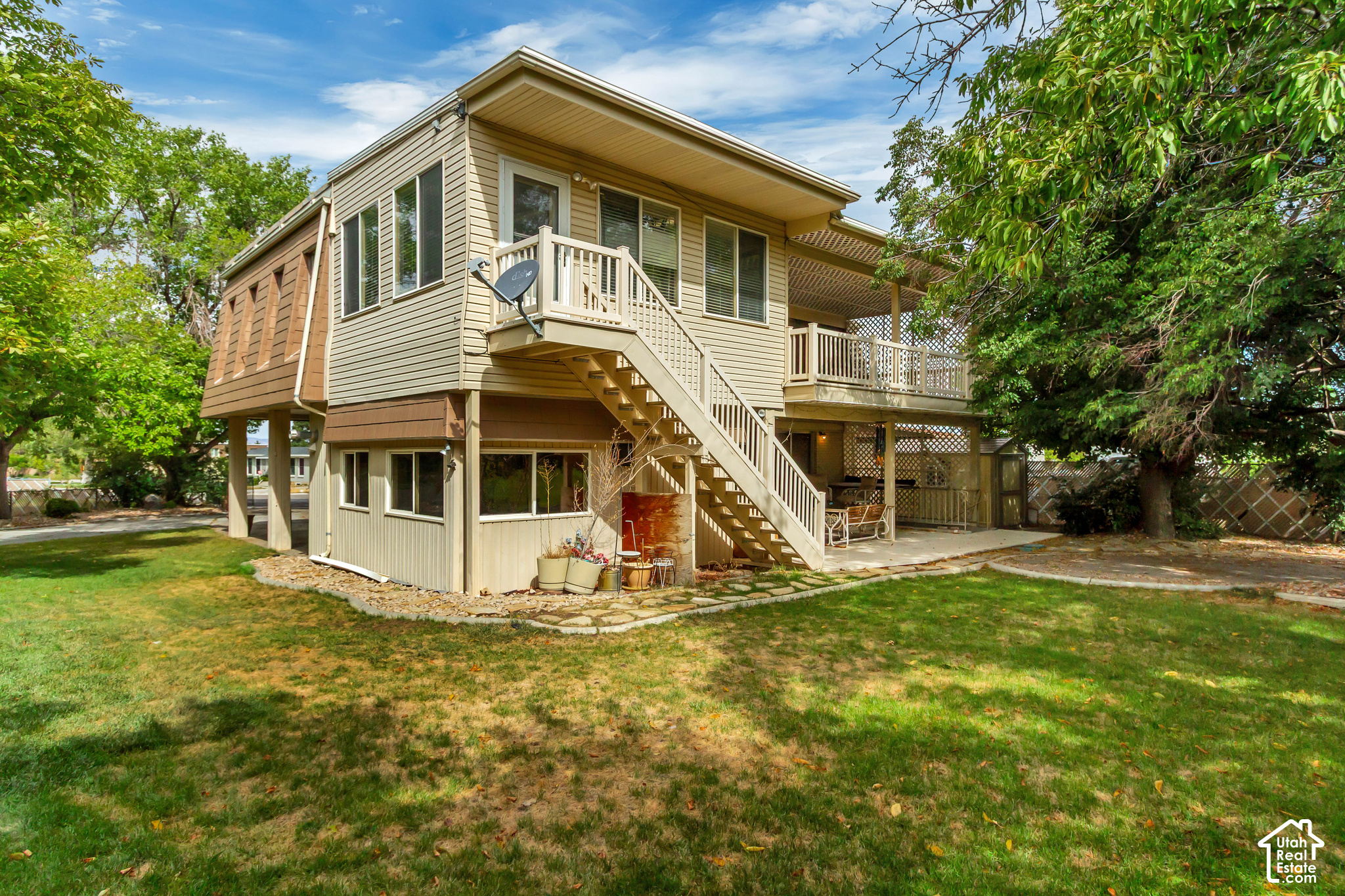 main property photo 54