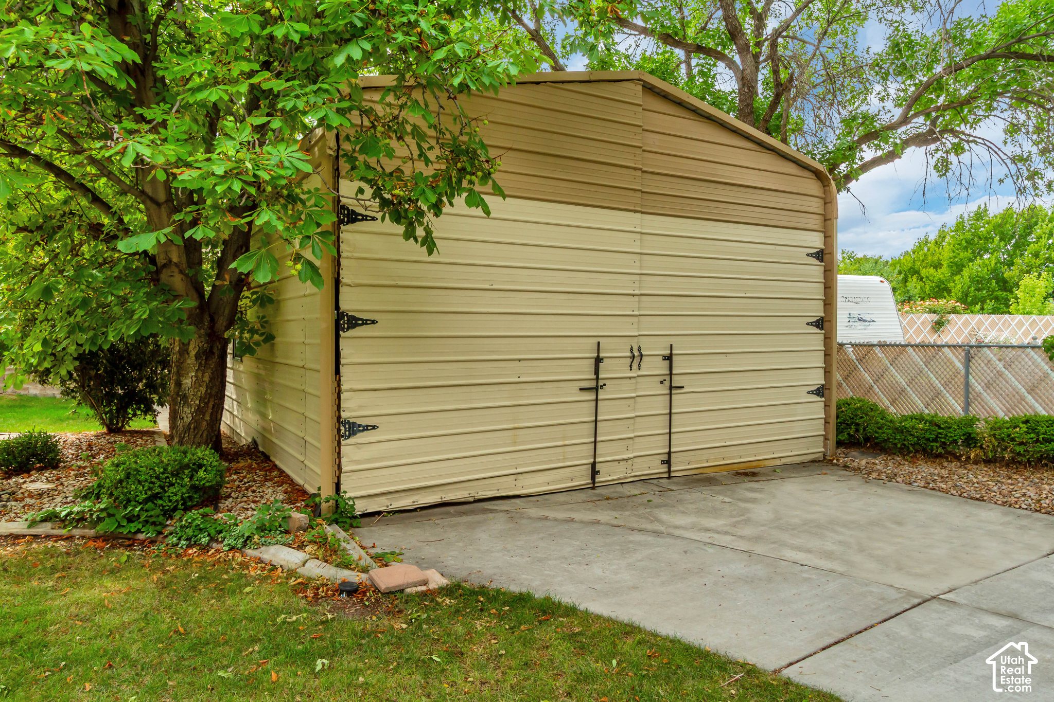 main property photo 60