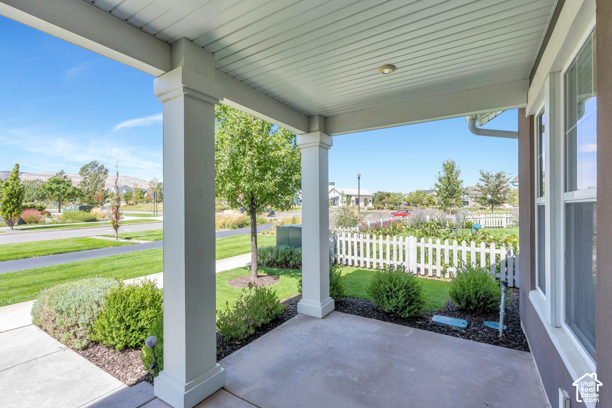main property photo 20