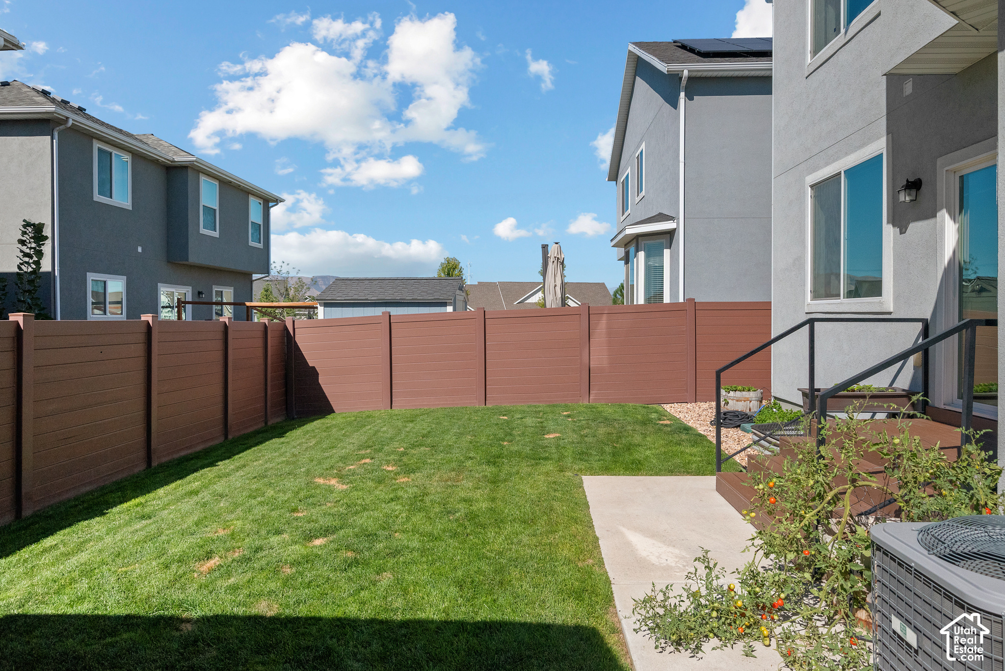 main property photo 27