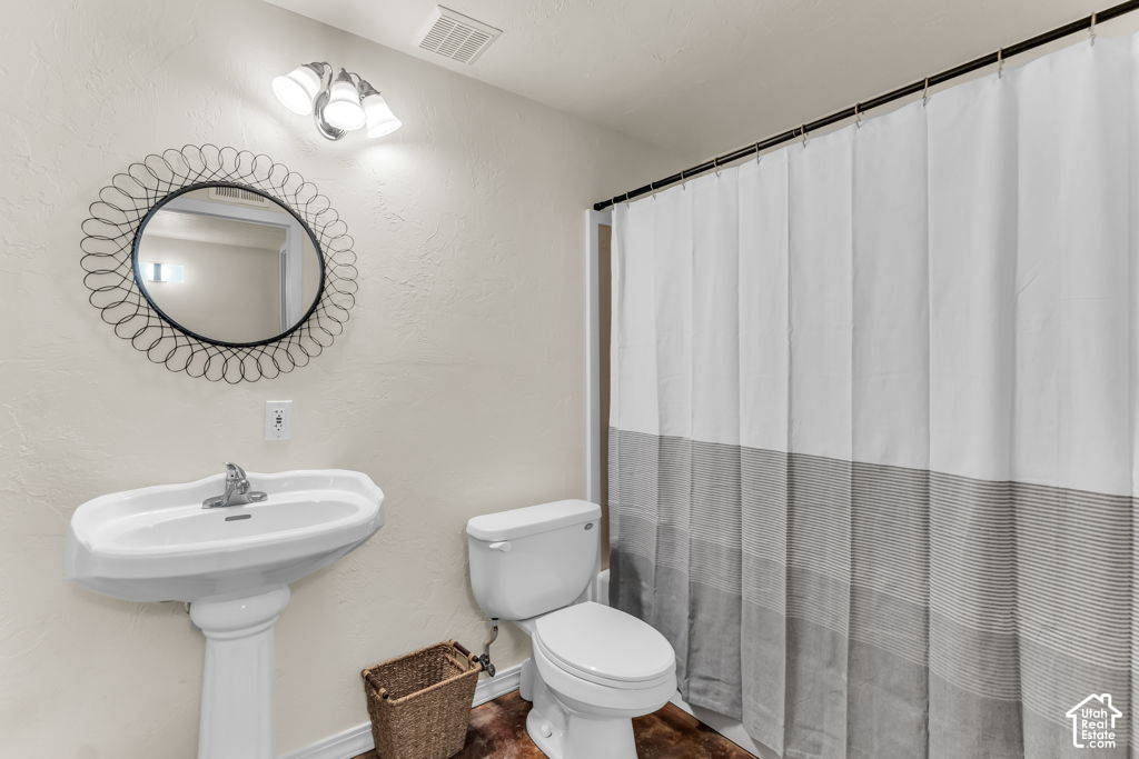 main property photo 45