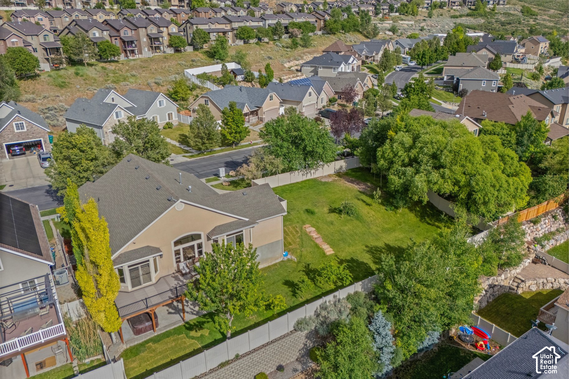 main property photo 5