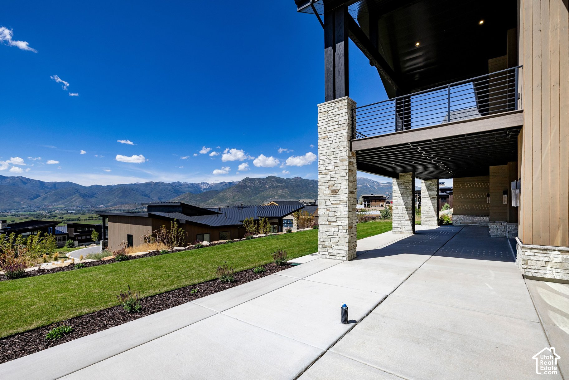 main property photo 70