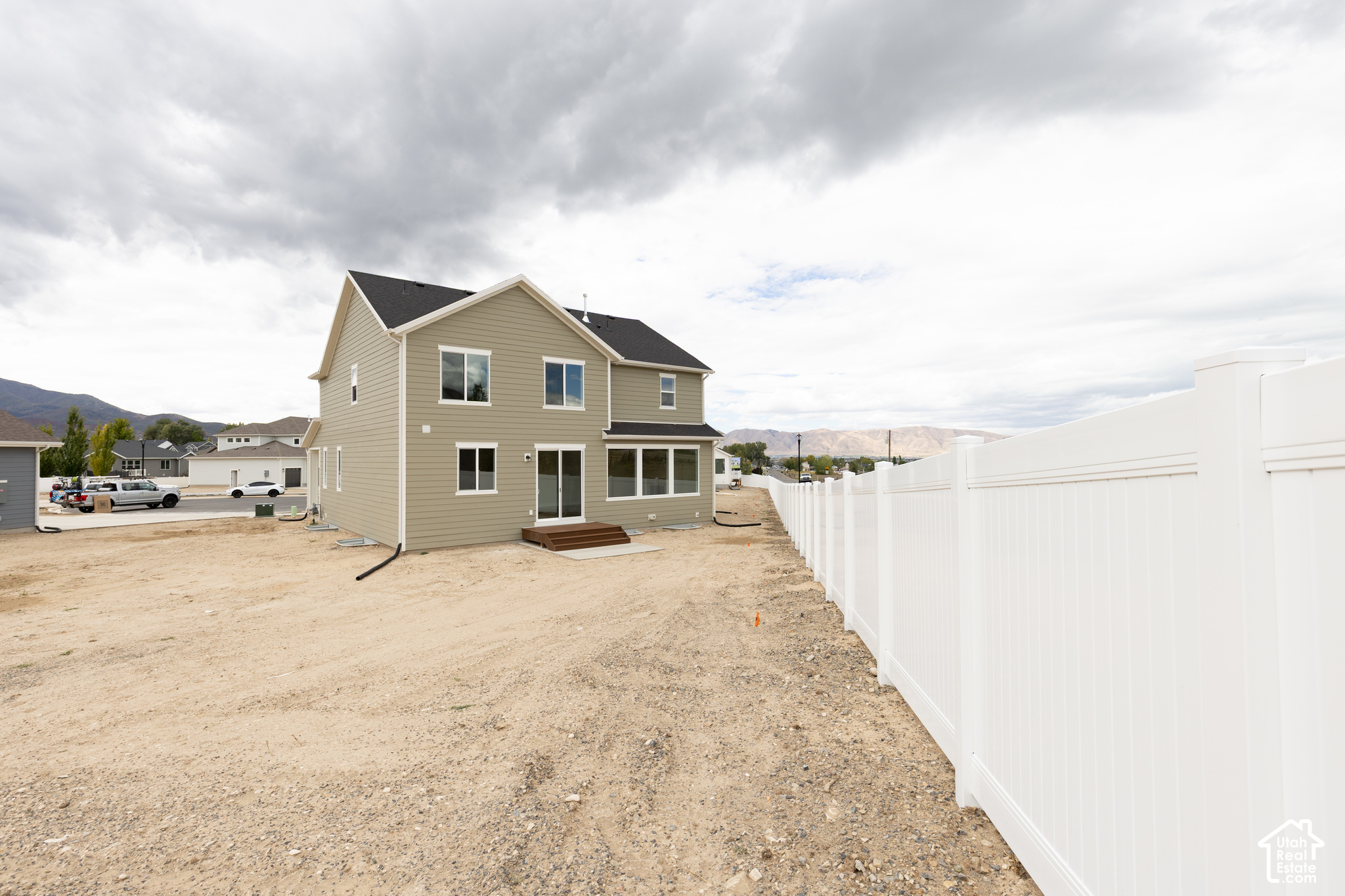 main property photo 4