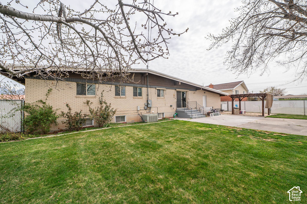 main property photo 23