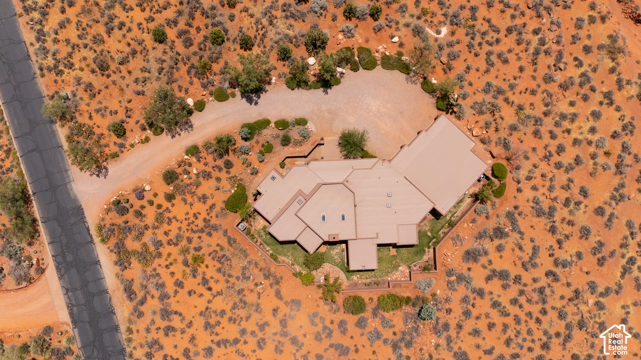 main property photo 44