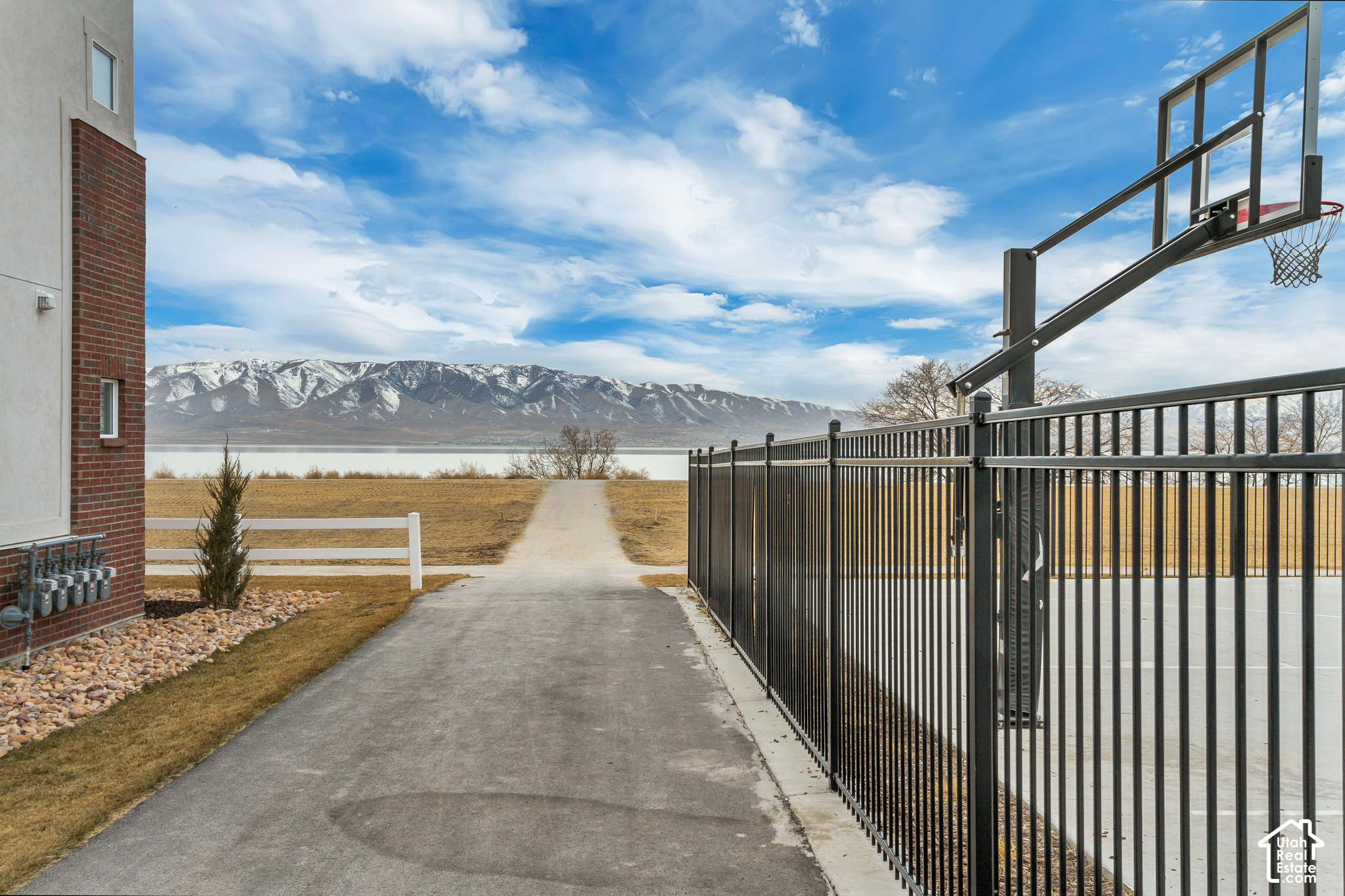 main property photo 41