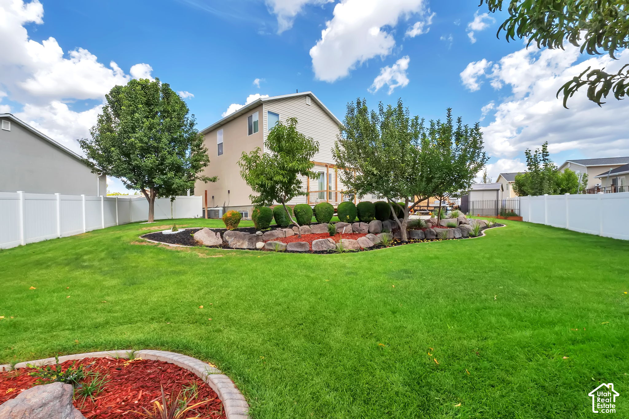 main property photo 25