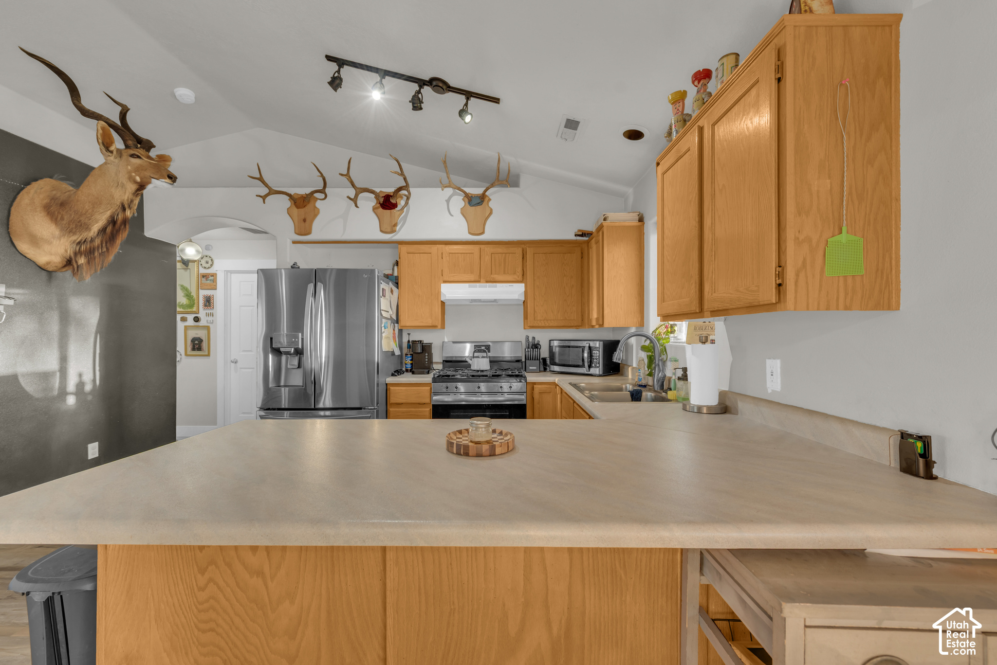 main property photo 15