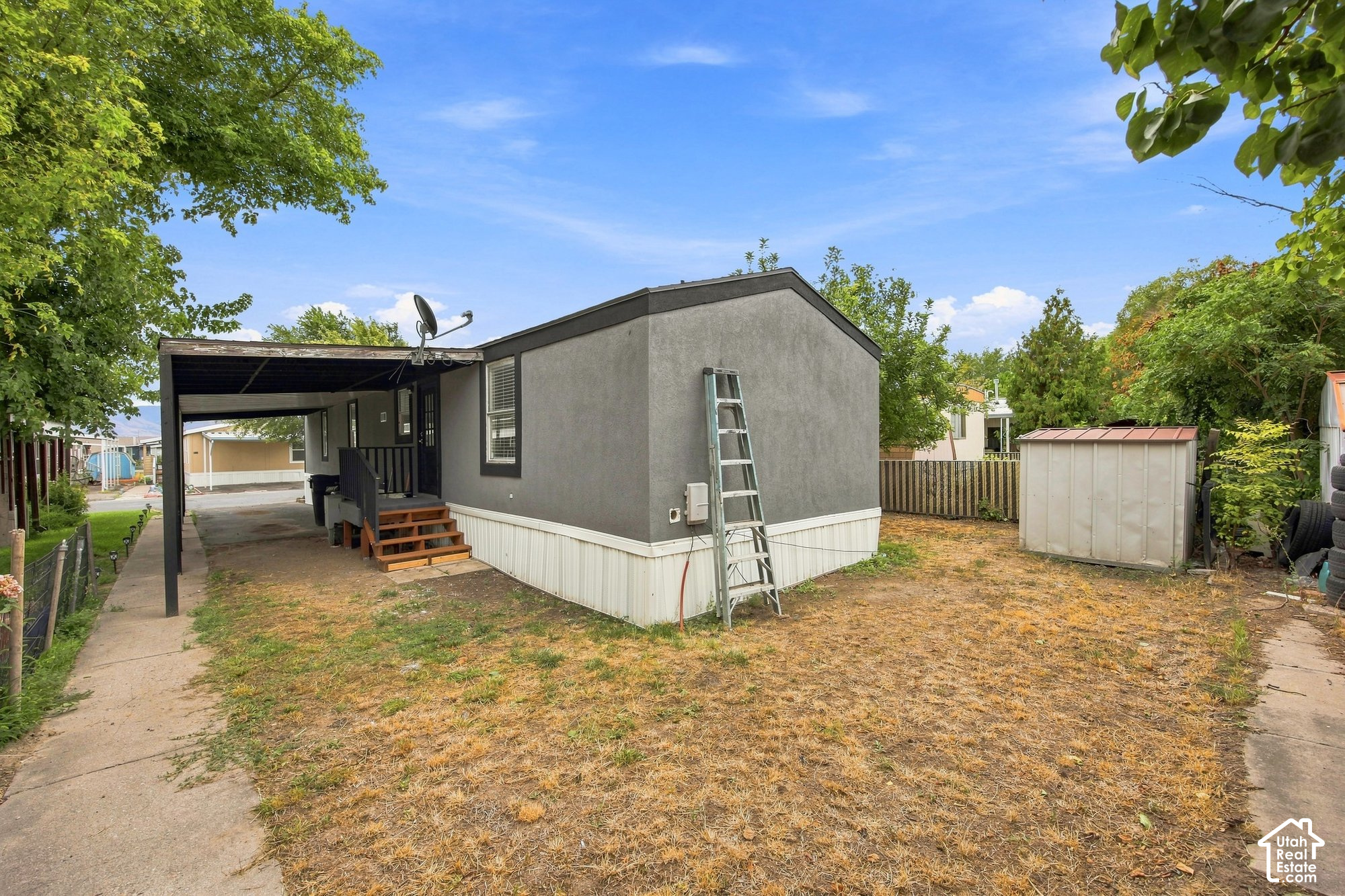 main property photo 9