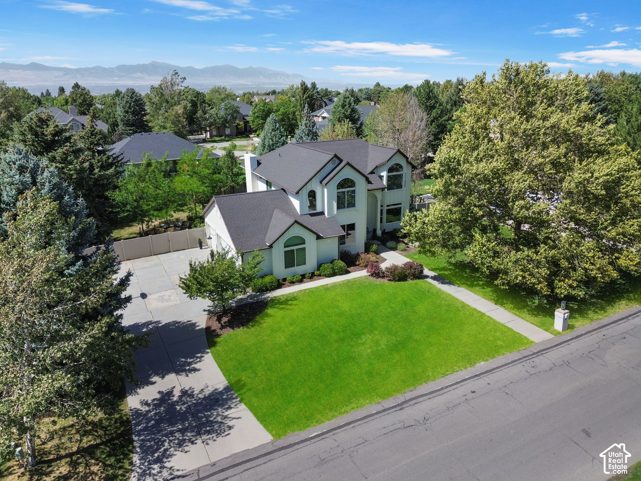main property photo 74