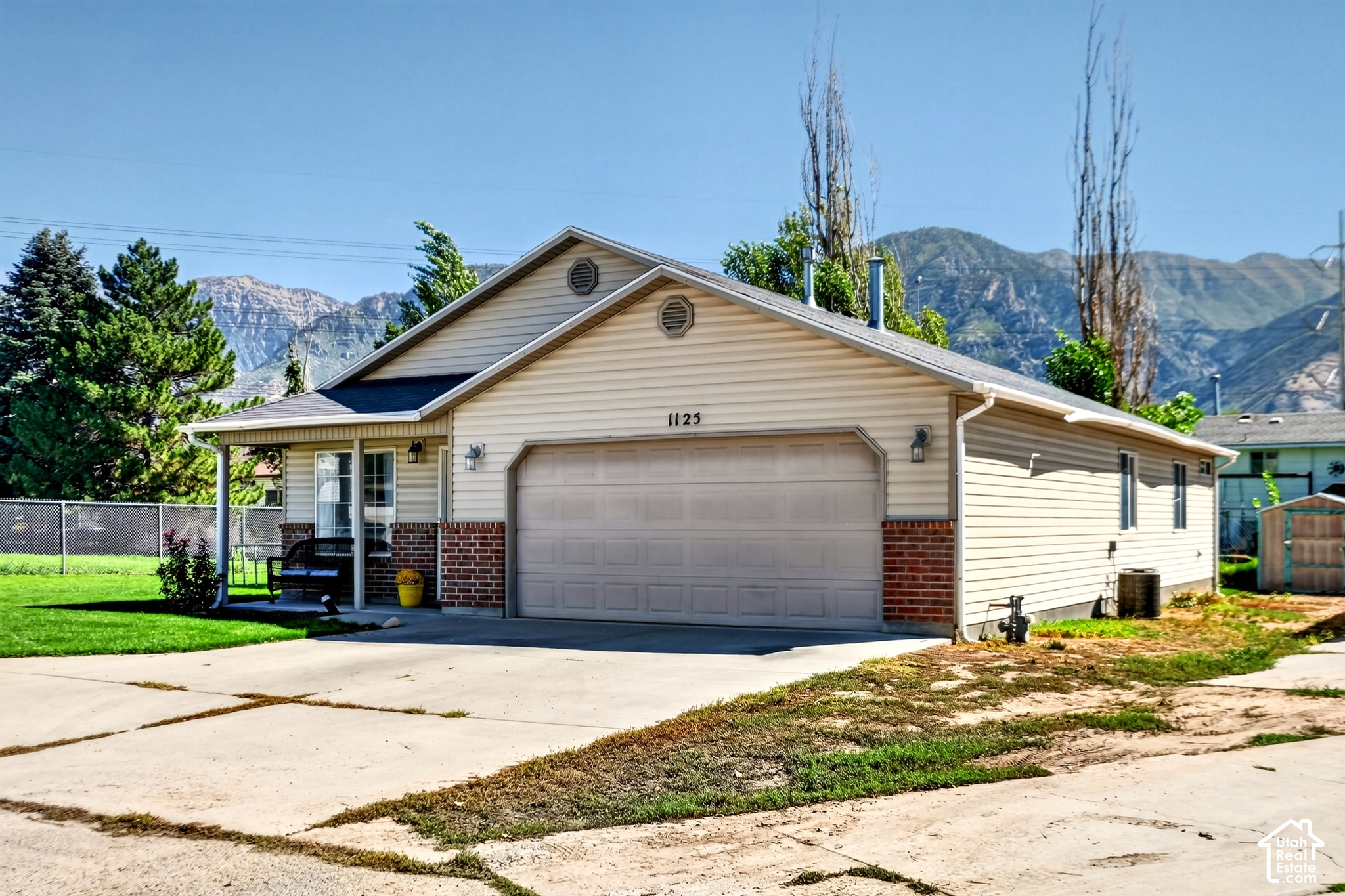 main property photo 25