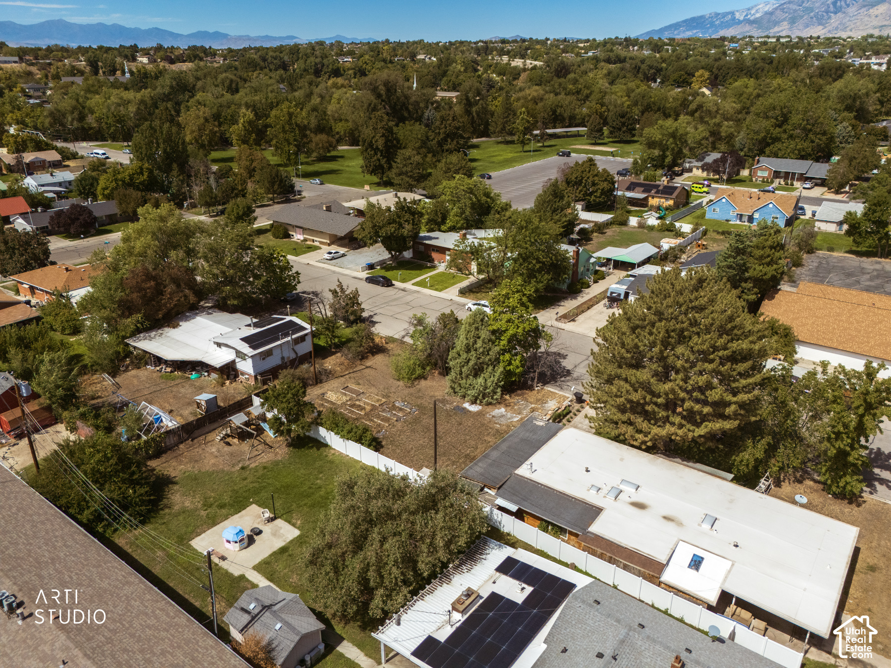 main property photo 12