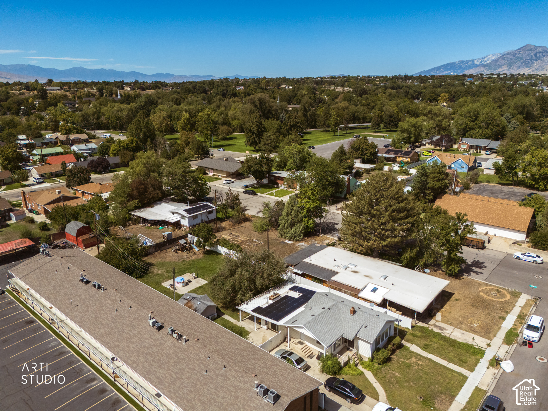 main property photo 17