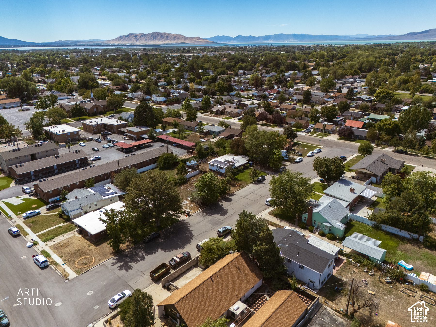 main property photo 19