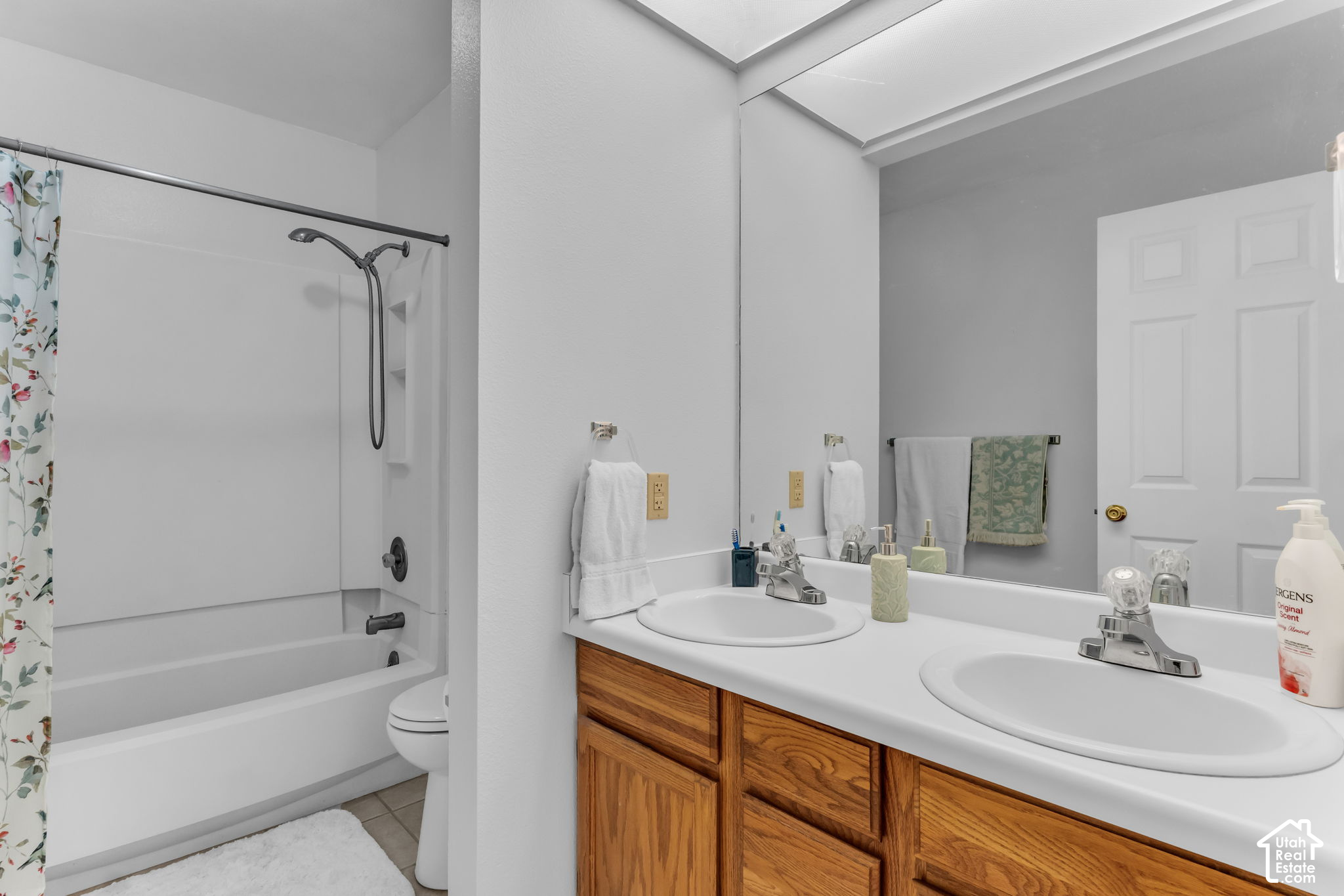 main property photo 15