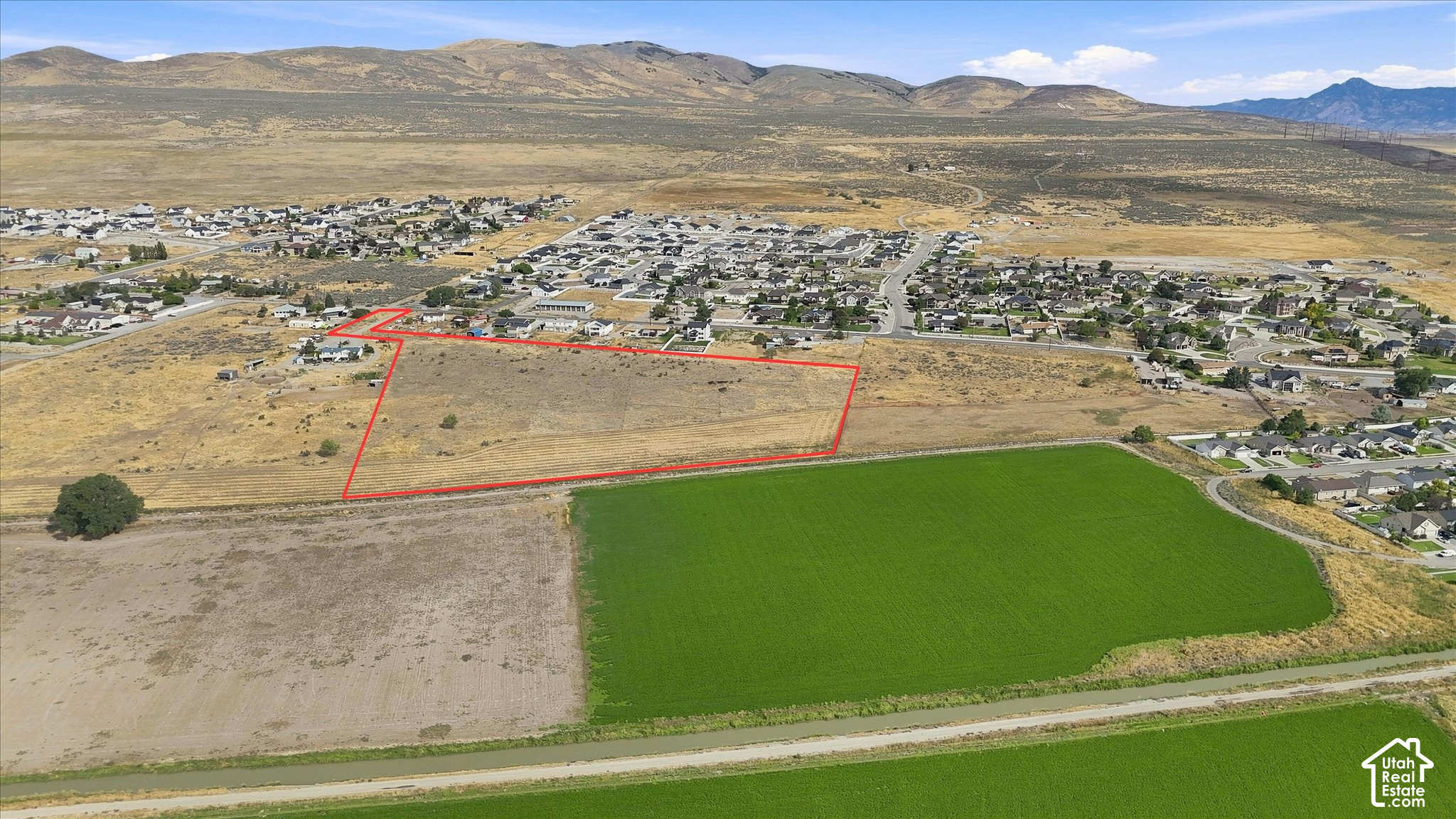 main property photo 19