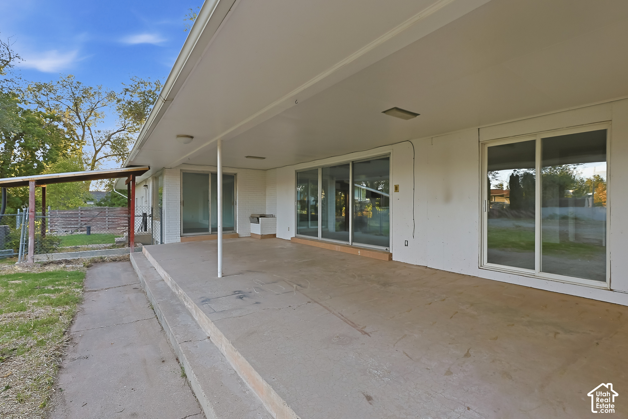 main property photo 31