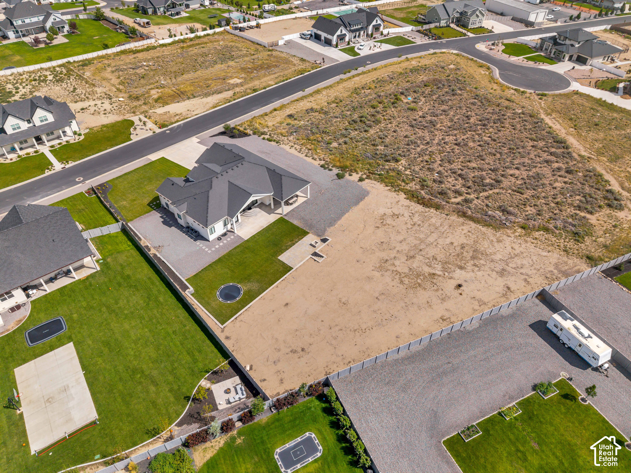 main property photo 66