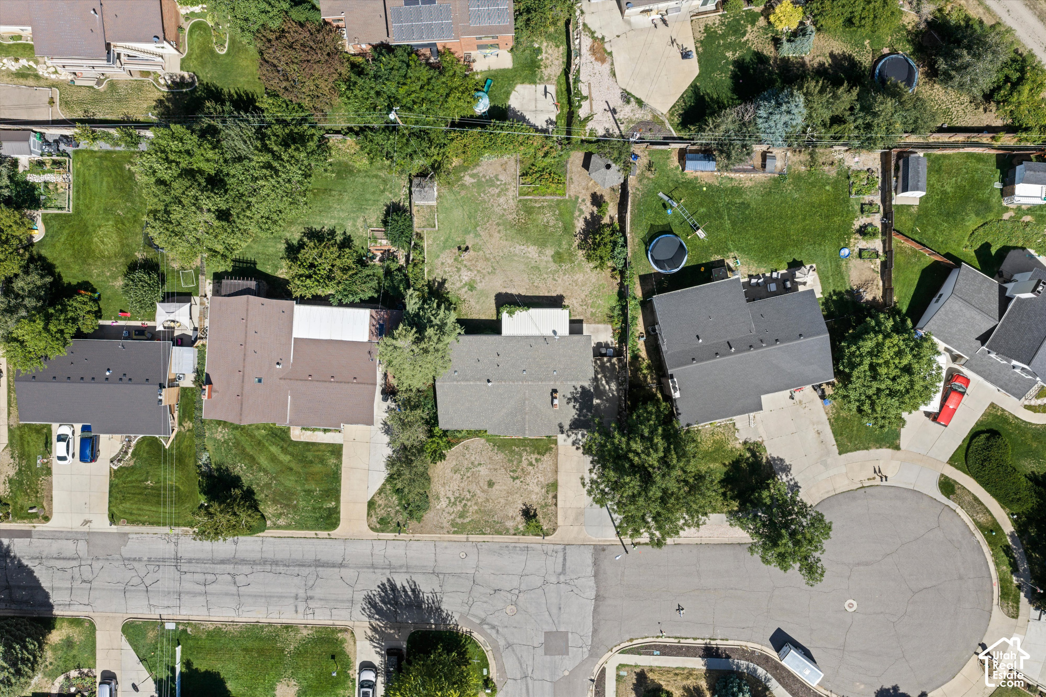main property photo 10