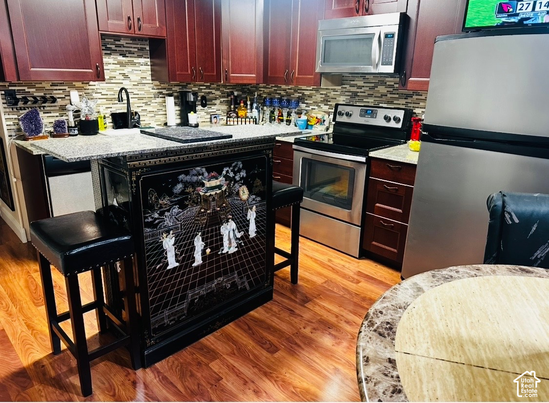 main property photo 9