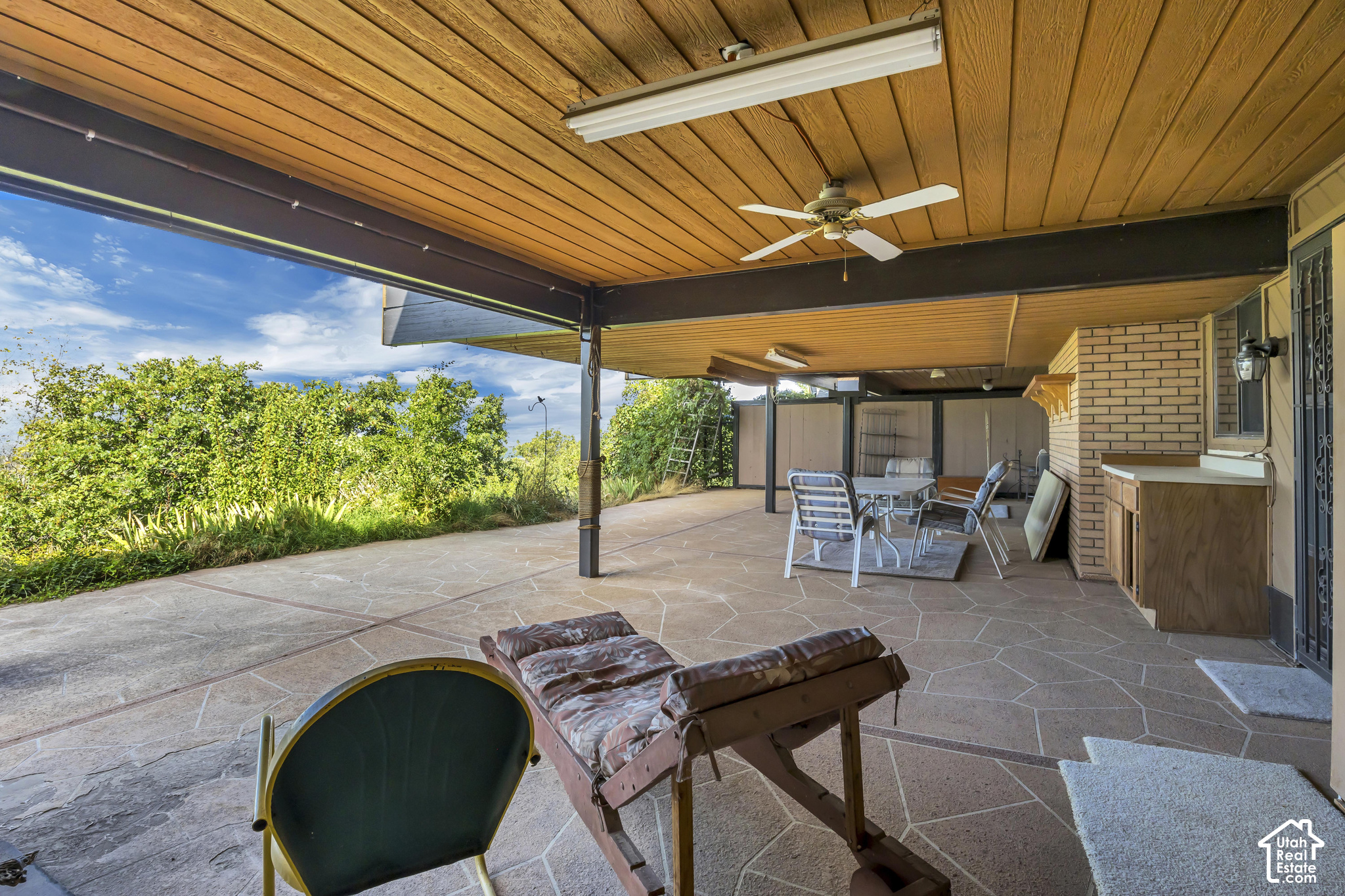 main property photo 36