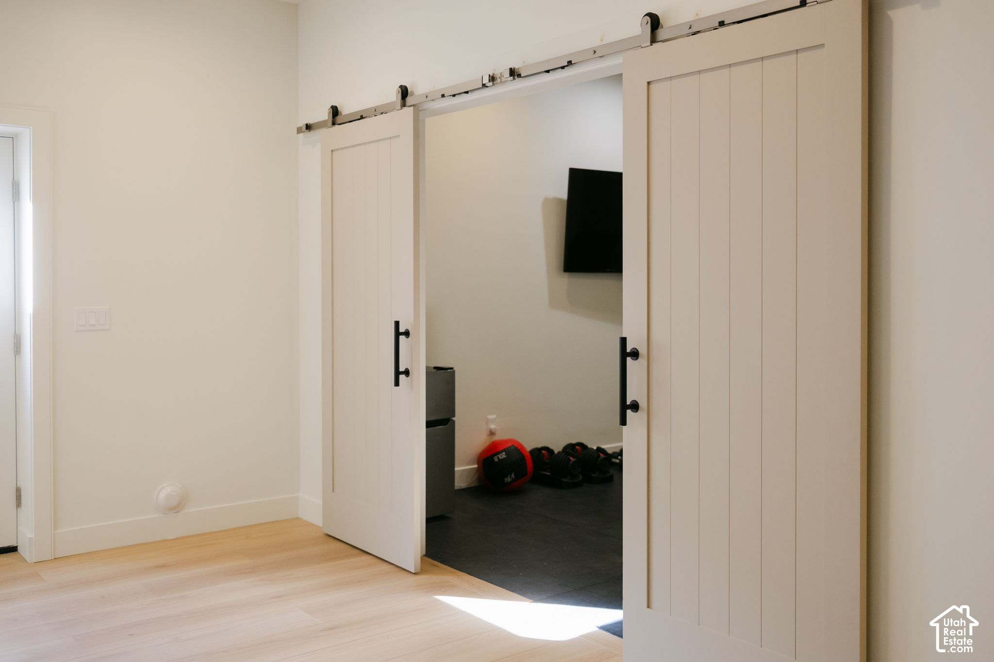 main property photo 66