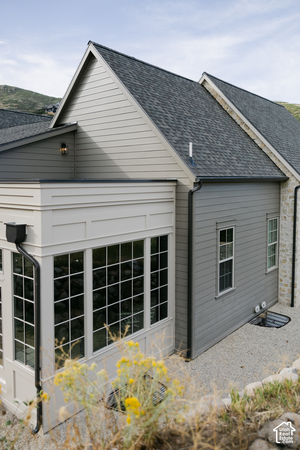 main property photo 78