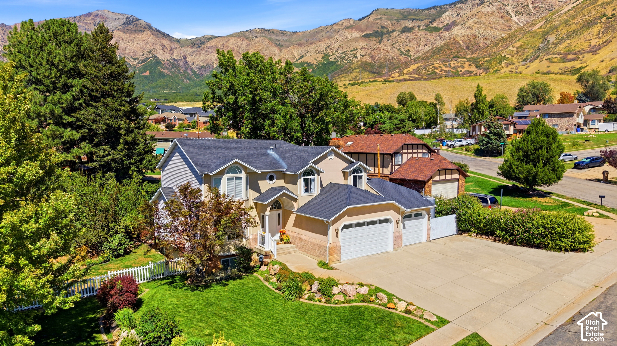 main property photo 5